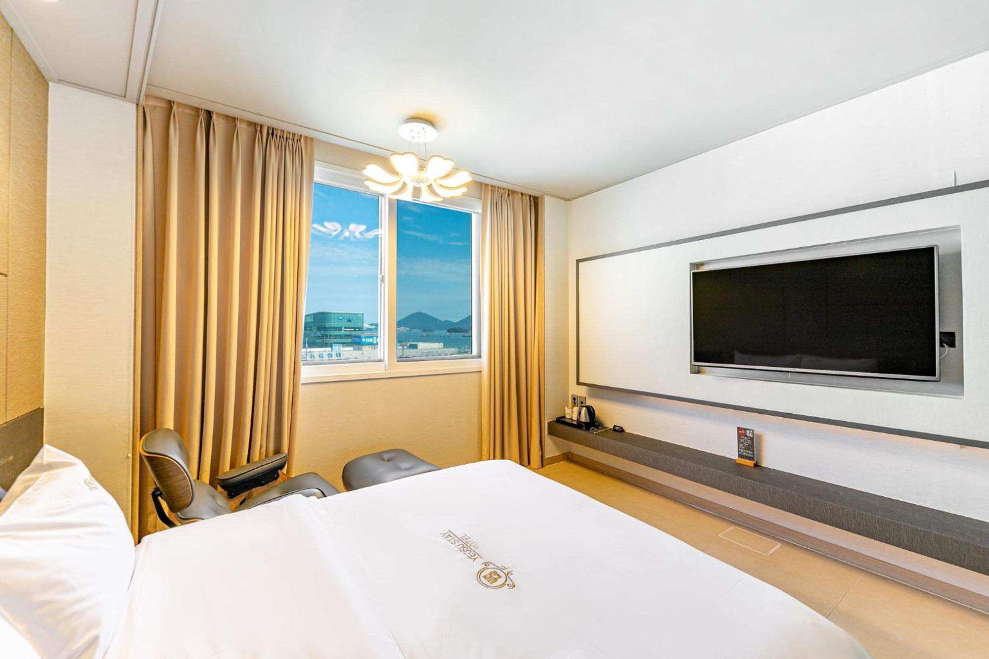 Yeosu Stay Hotel Oda fotoğraf